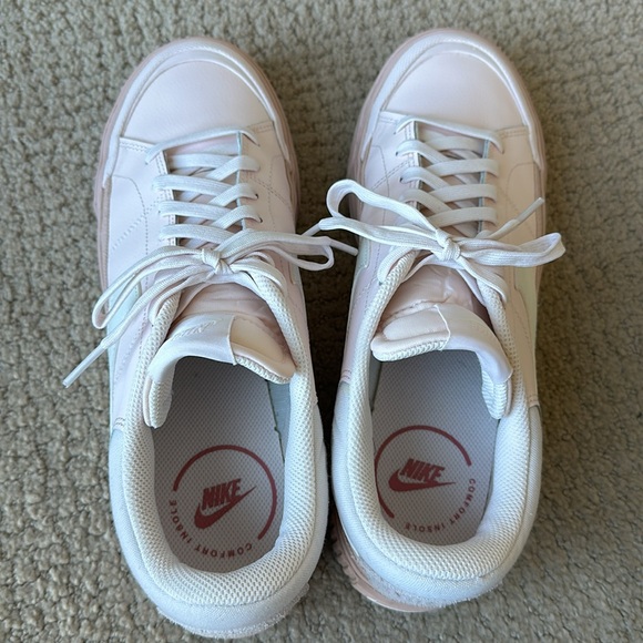 Nike women’s Court Legacy Lift shoe in light & dusty pink color way. Size 11 M - Picture 3 of 7